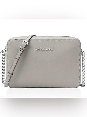Michael Kors Jet Set Crossbody bag in Gray